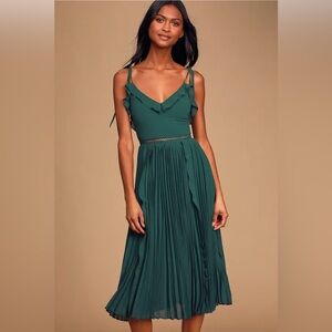 Lulus Never a Dull Moment Emerald Green Tie-Strap Pleated Midi Dress